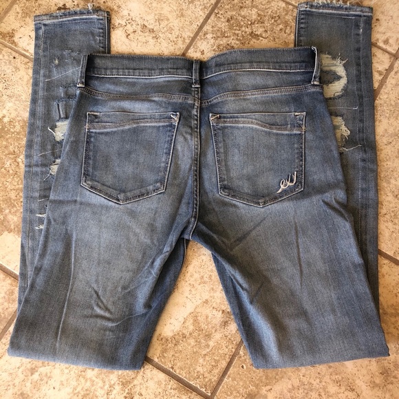 👖 Express Patch Distressed Skinnies 👖 - Picture 2 of 3